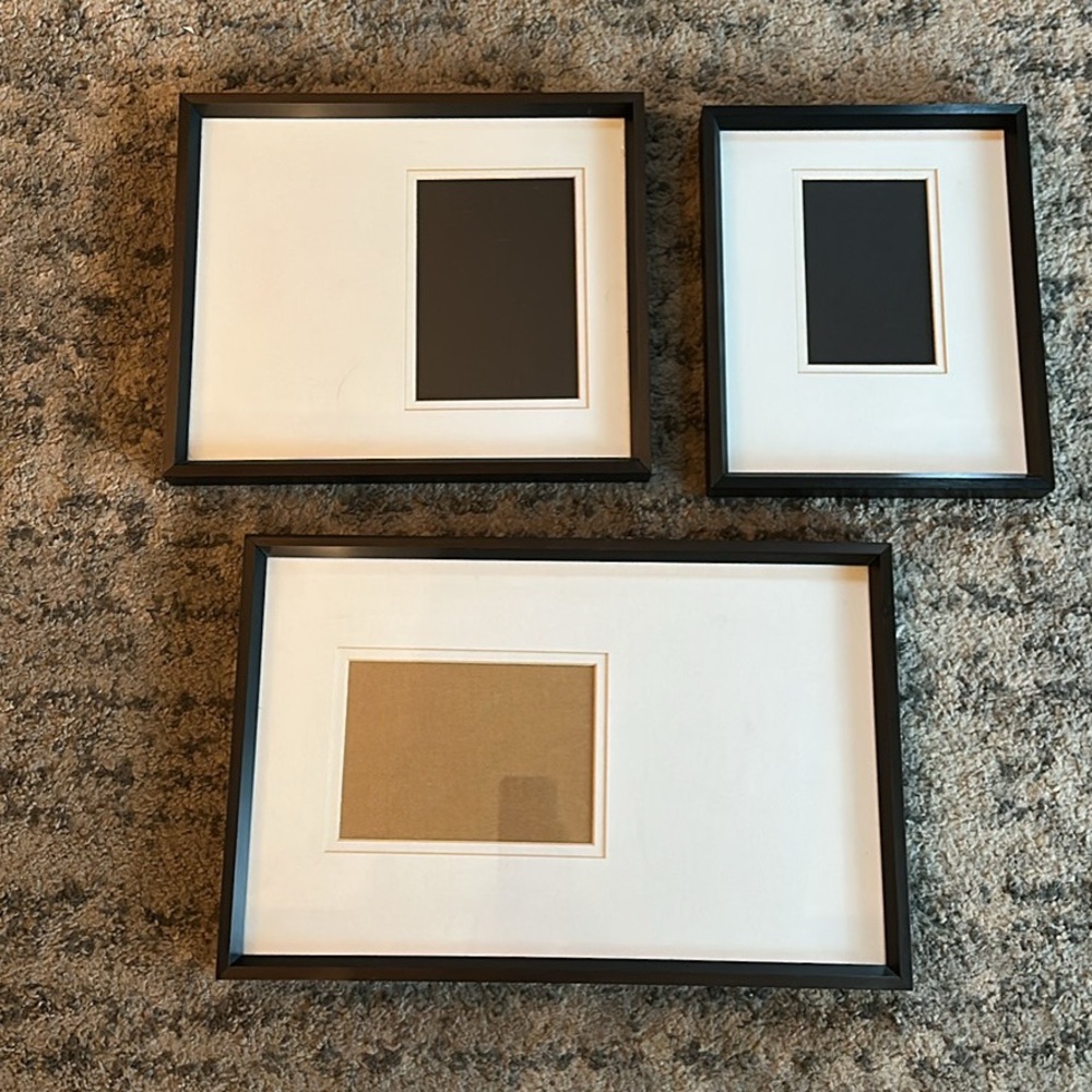 Elegant Black Picture Frame Set